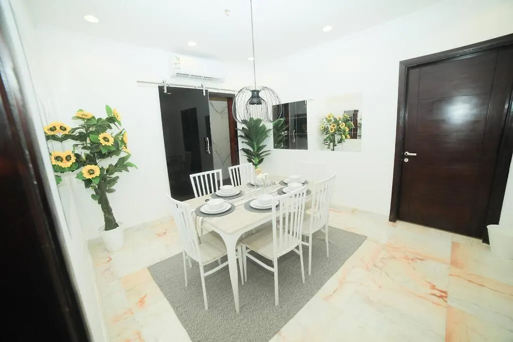 Luxurious Modern Home In Front Of Jeddah City Walk Apartment